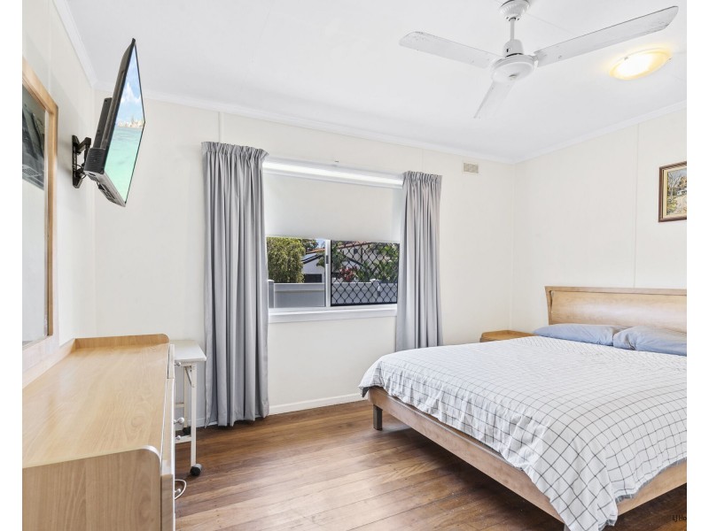 48 Fifth Avenue, Palm Beach QLD 4221