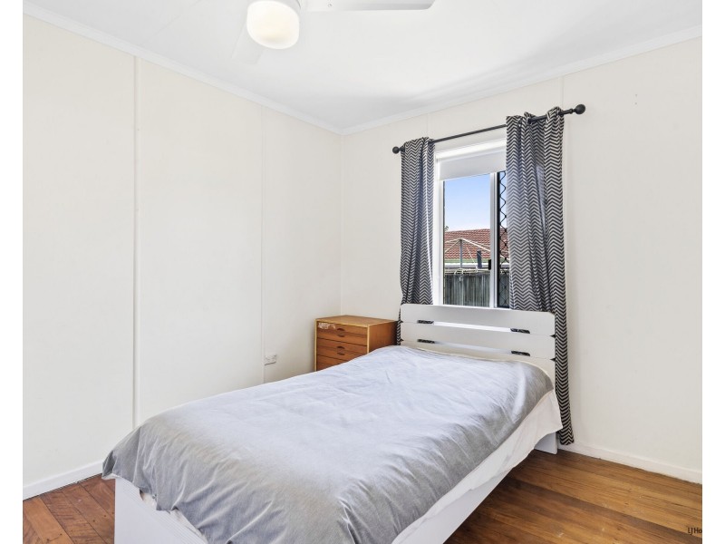 48 Fifth Avenue, Palm Beach QLD 4221