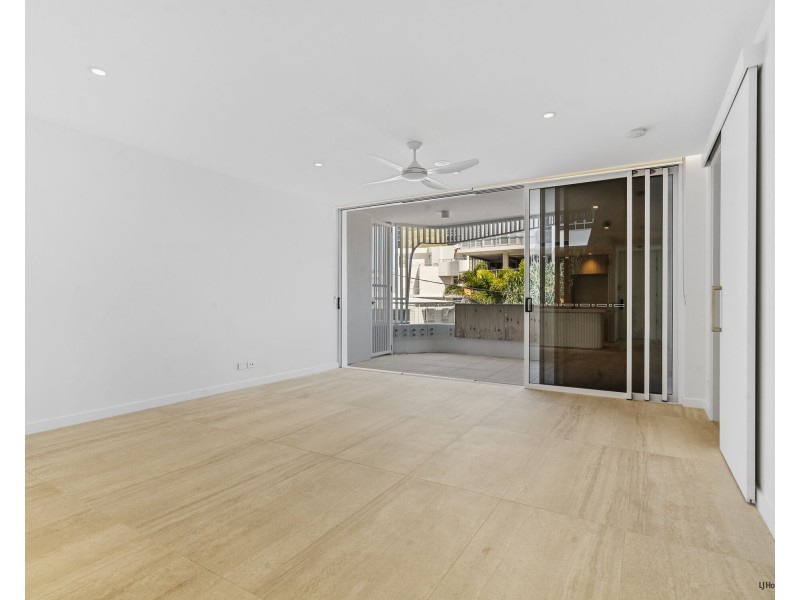 101/321 Golden Four Drive, Tugun QLD 4224