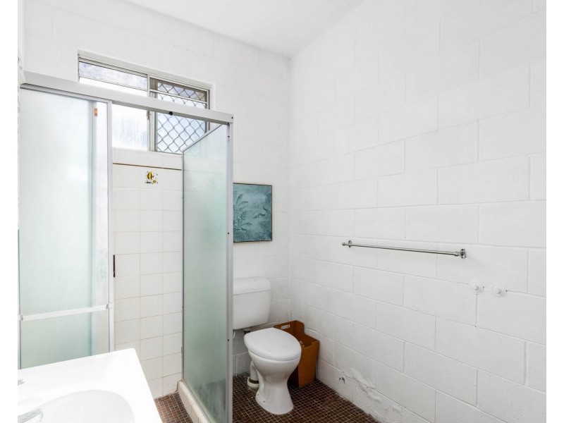 28 Rutledge Street, Coolangatta QLD 4225