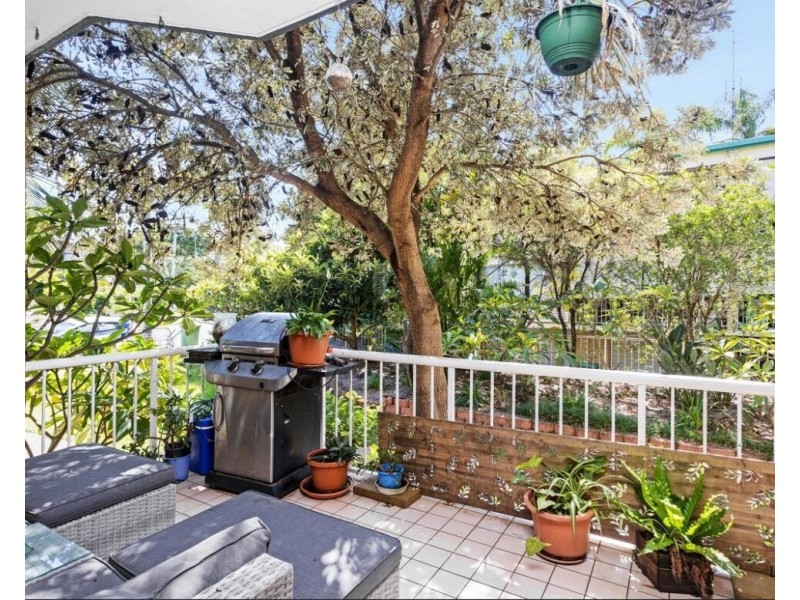 1/14 Mawarra Street, Palm Beach QLD 4221