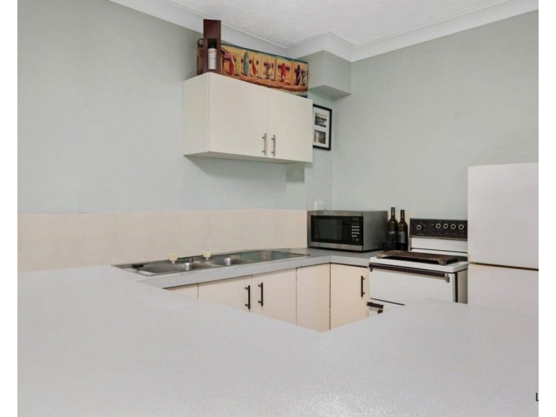 1/14 Mawarra Street, Palm Beach QLD 4221