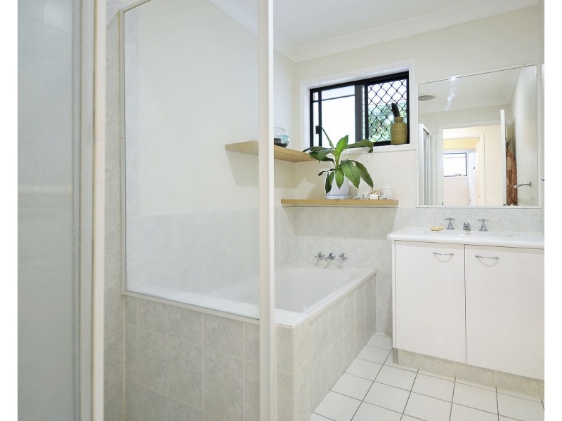 1/2 Durran Street, Tugun QLD 4224
