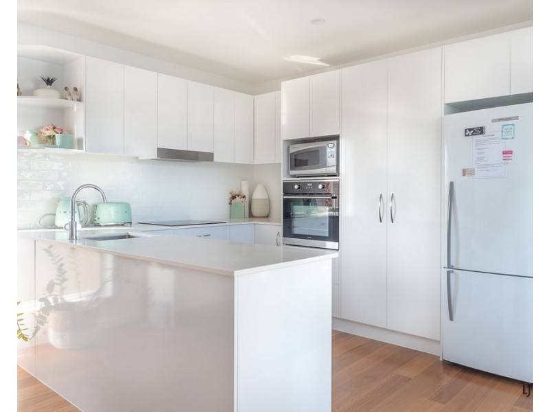 17 Kalang Street, Palm Beach QLD 4221