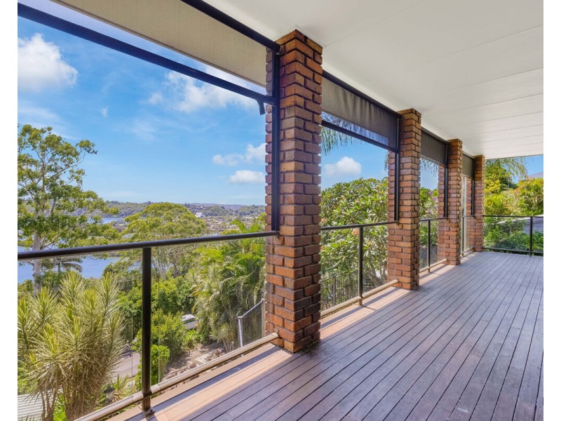 17 Lakeview Parade, Tweed Heads South NSW 2486