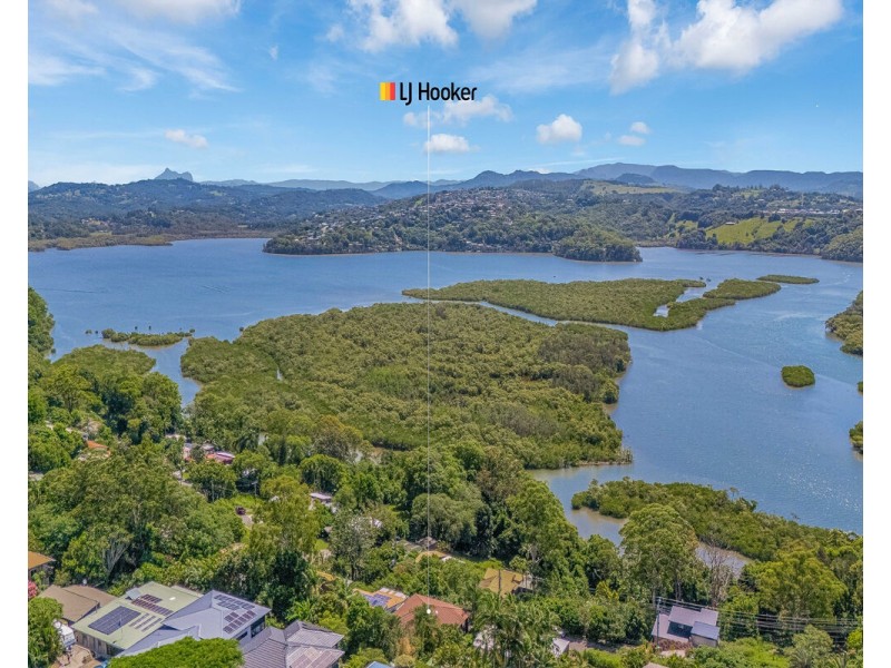 17 Lakeview Parade, Tweed Heads South NSW 2486