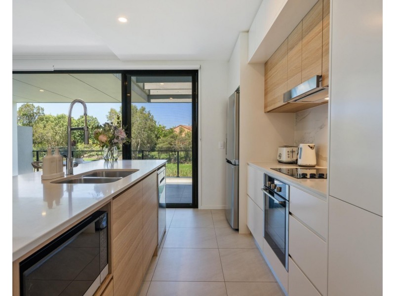 190/2 Bella Avenue, Robina QLD 4226