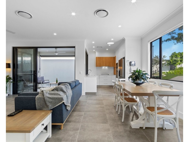 89/29 Ghostgum Grove, Upper Coomera QLD 4209