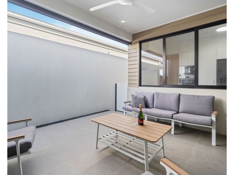 89/29 Ghostgum Grove, Upper Coomera QLD 4209