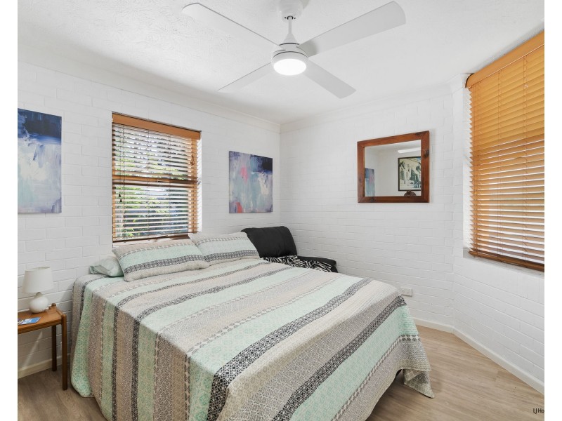 2/24 Pacific Parade, Bilinga QLD 4225