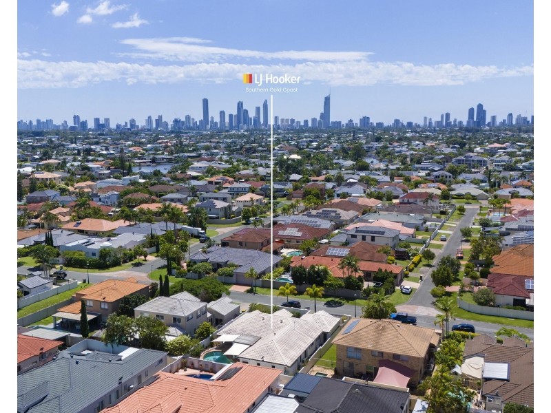 41 Deborah Avenue, Benowa Waters QLD 4217