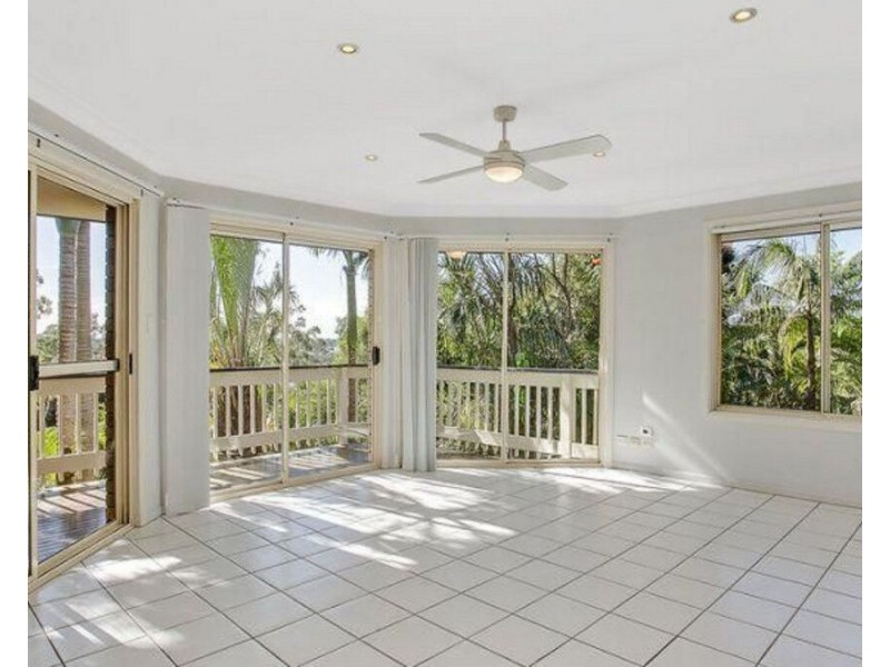 42 Hoffschildt Drive, Currumbin Waters QLD 4223