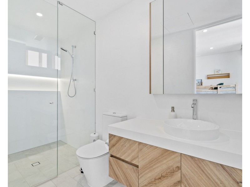 901/460 The Esplanade, Palm Beach QLD 4221