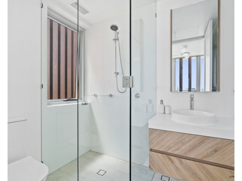 901/460 The Esplanade, Palm Beach QLD 4221