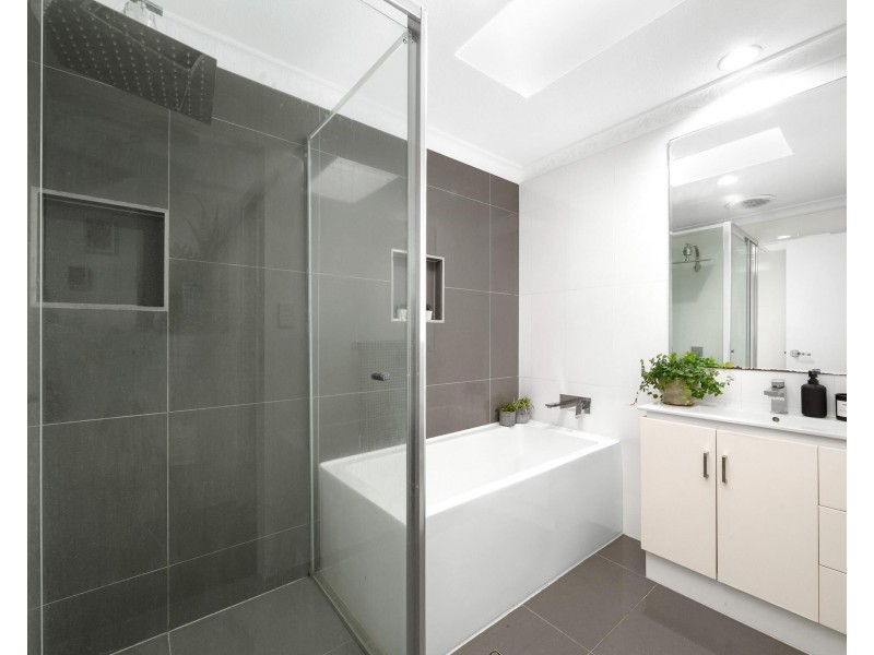2/39 Hillcrest Avenue, Tugun QLD 4224