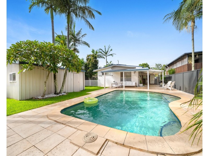 19 Binya Avenue, Coolangatta QLD 4225