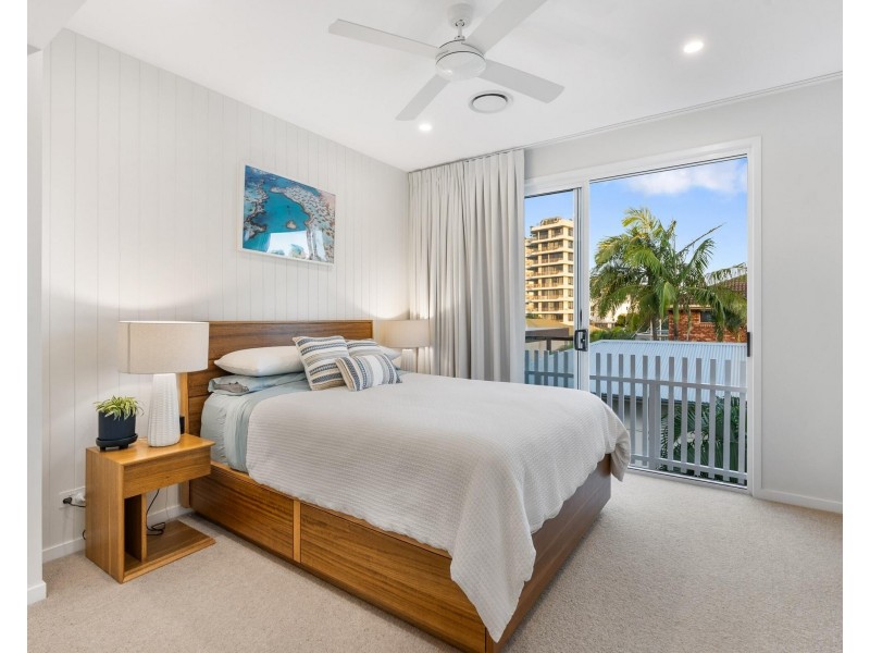 5/135 Golden Four Drive, Bilinga QLD 4225