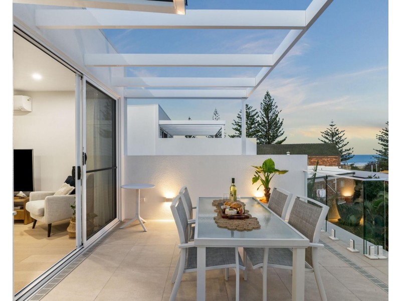 5/135 Golden Four Drive, Bilinga QLD 4225