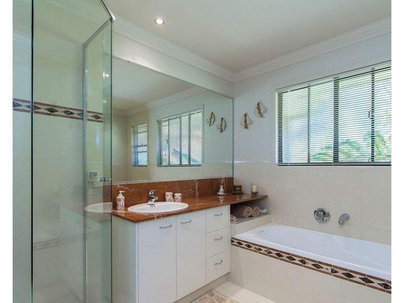 11 Kukulies Court, Currumbin Waters QLD 4223