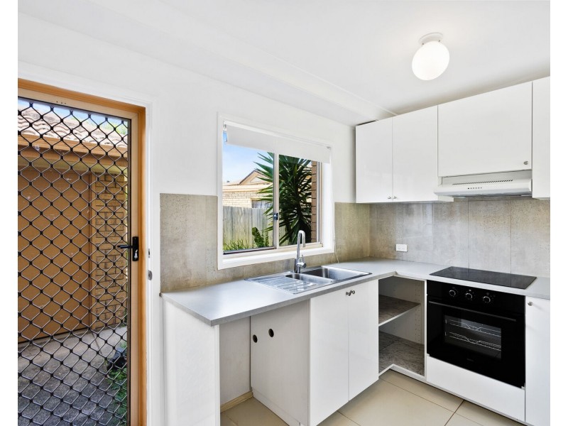 92/170 Central Street, Labrador QLD 4215