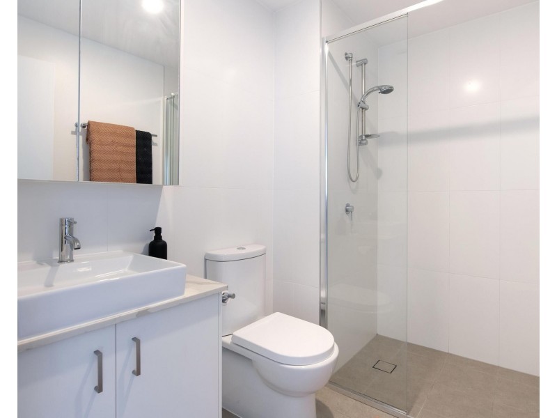 51 Peerless Avenue, Mermaid Beach QLD 4218