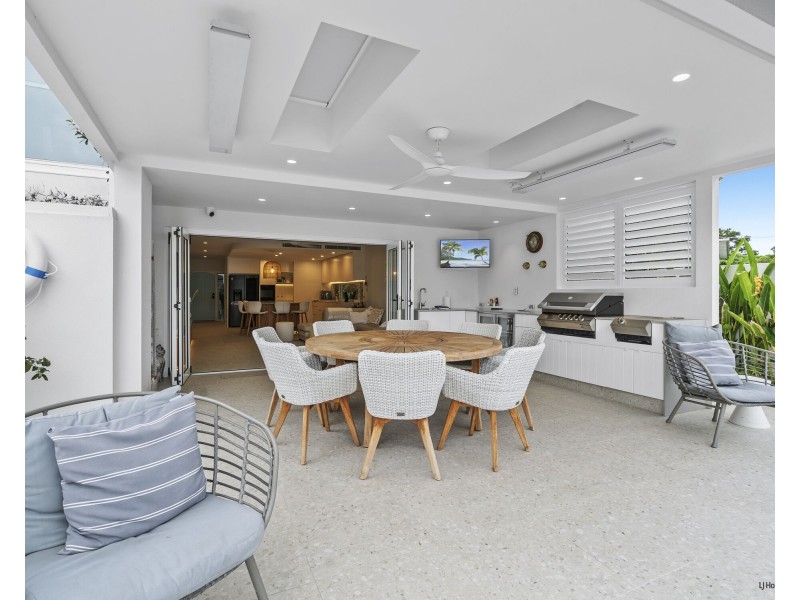 2/43 Murlong Crescent, Palm Beach QLD 4221