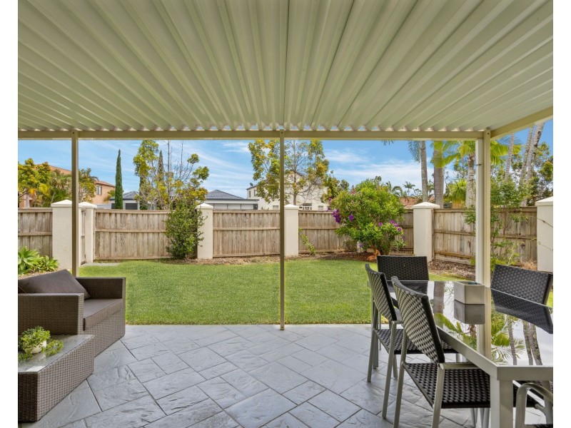 31 Stingray Crescent, Burleigh Waters QLD 4220