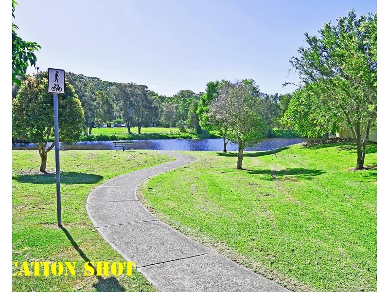 22 Firestone Drive, Banora Point NSW 2486