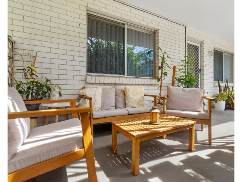 2/3 Culgoa Street, Palm Beach QLD 4221