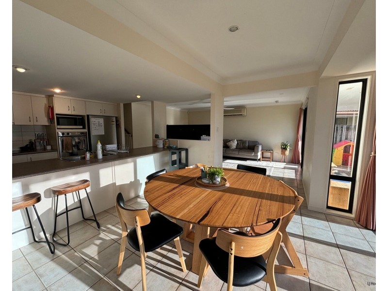 6 Numalla Court, Elanora QLD 4221