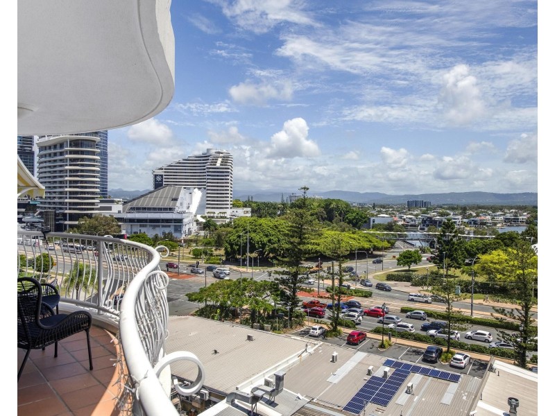 1712/24-26 Queensland Avenue, Broadbeach QLD 4218