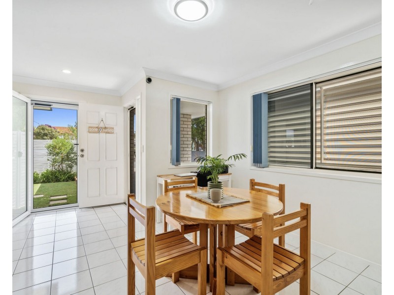 1/42 Third Avenue, Palm Beach QLD 4221