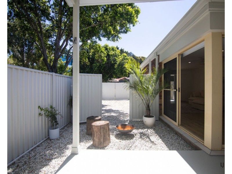 2/13 Rosewater Crescent, Tugun QLD 4224