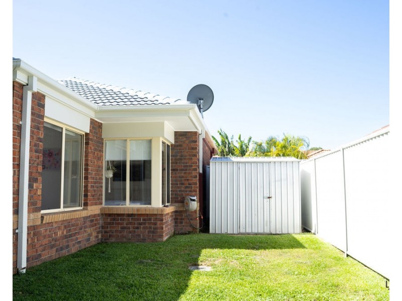 2/13 Rosewater Crescent, Tugun QLD 4224