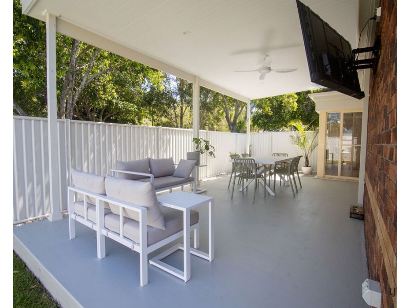 2/13 Rosewater Crescent, Tugun QLD 4224