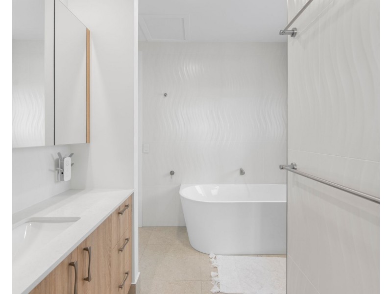 120A Tahiti Avenue, Palm Beach QLD 4221