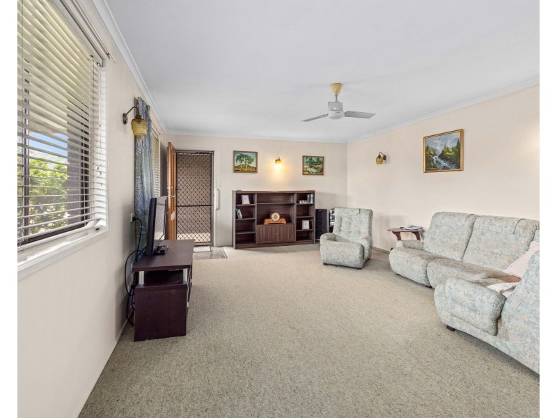 9 Nubara Street, Mansfield QLD 4122