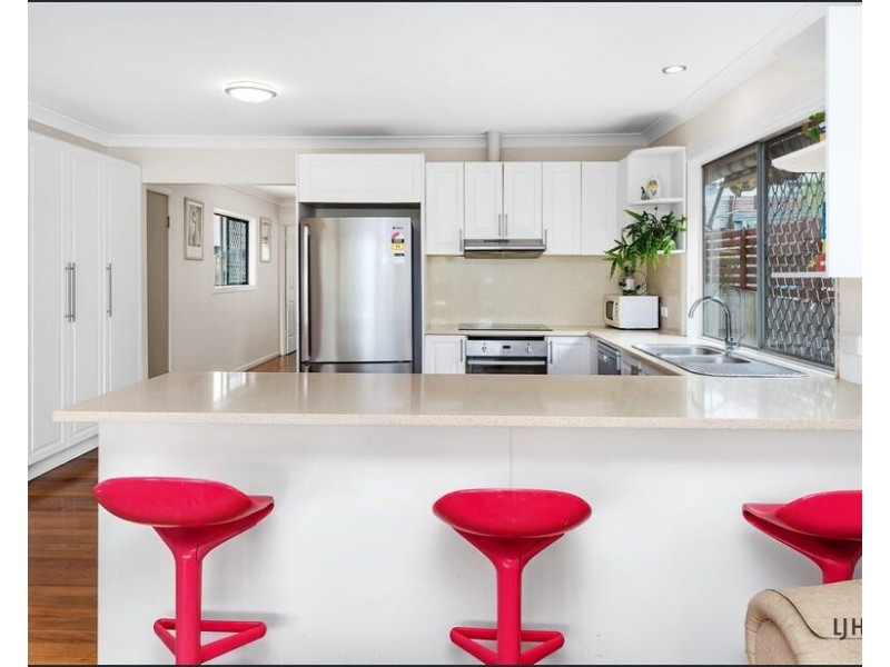 21 Alma Street, Southport QLD 4215