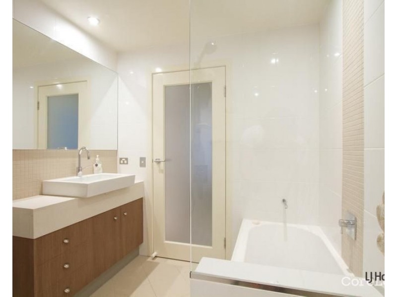 2/129-131 Musgrave Street, Coolangatta QLD 4225