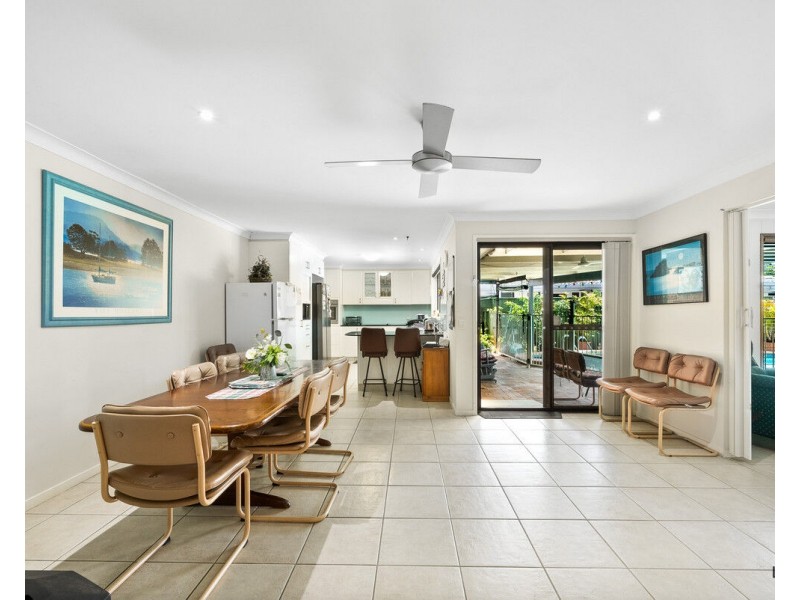 33 Spindle Street, Palm Beach QLD 4221