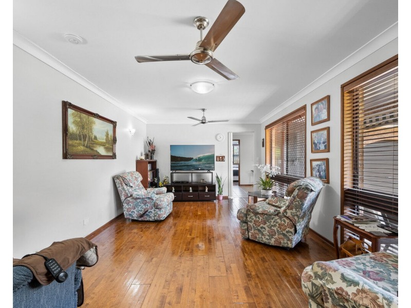 33 Spindle Street, Palm Beach QLD 4221