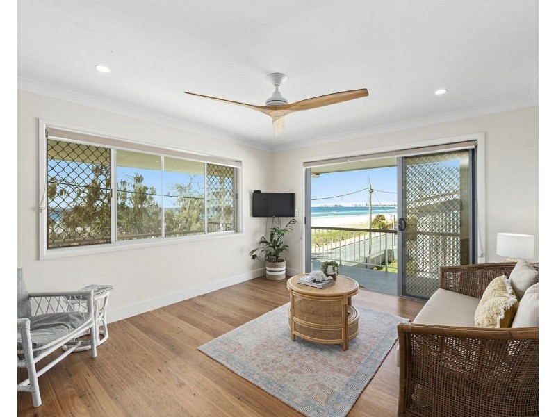 4/738 Pacific Parade, Currumbin QLD 4223