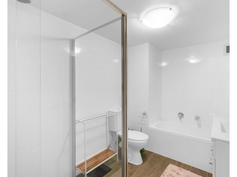 17C/150 The Esplanade, Surfers Paradise QLD 4217