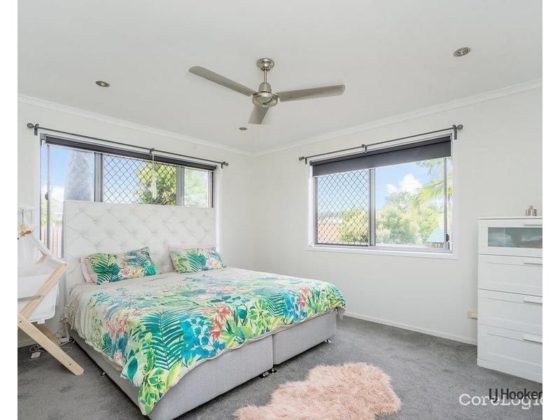 1/4 Oasis Crescent, Elanora QLD 4221