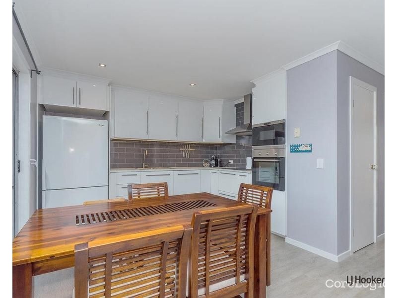 1/4 Oasis Crescent, Elanora QLD 4221