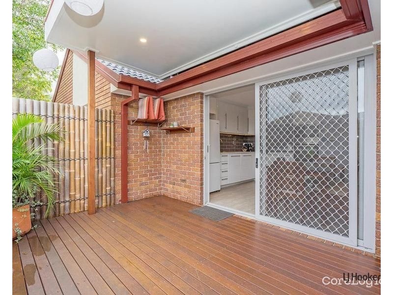 1/4 Oasis Crescent, Elanora QLD 4221