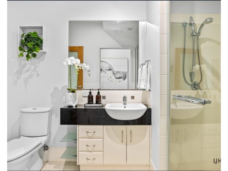 5 Skiff Street, Southport QLD 4215