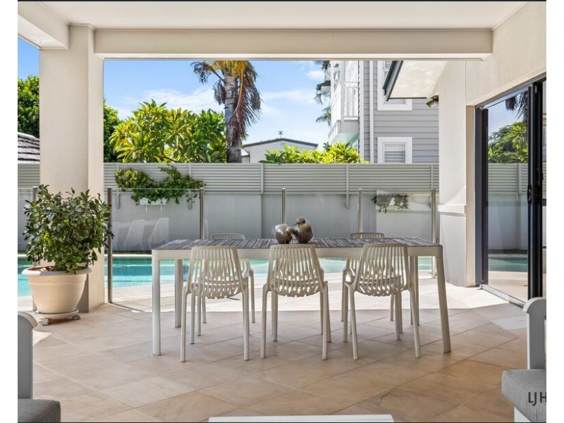 5 Skiff Street, Southport QLD 4215