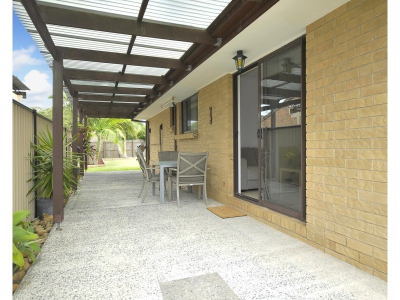 2/23 Callistemon Court, Arundel QLD 4214