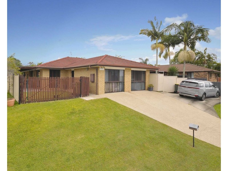 2/23 Callistemon Court, Arundel QLD 4214
